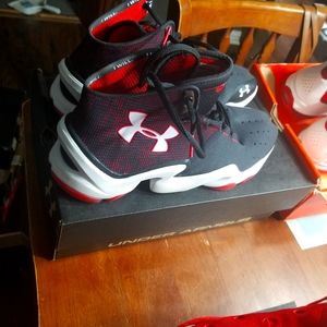 Size 12 basketball shoe